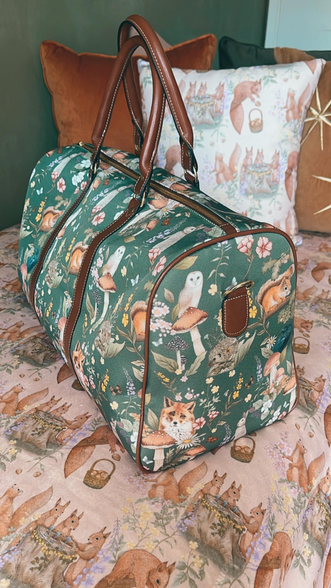 Woodland Animals Waterproof Travel Bag